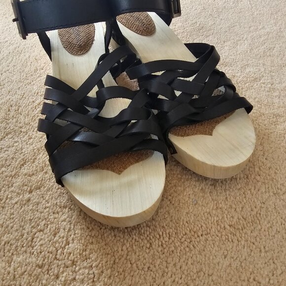 ANTHROPOLOGIE KELSI DAGGER Brooklyn Grain Ankle Strap Leather & Wooded Sandals - Picture 12 of 12